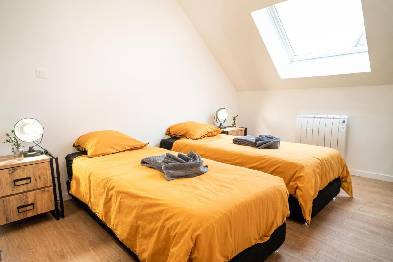 Le Groft Villa Rombies-et-Marchipont Exteriör bild