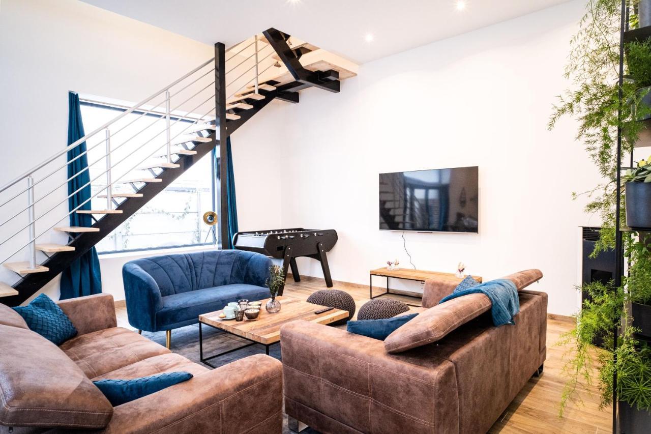 Le Groft Villa Rombies-et-Marchipont Exteriör bild